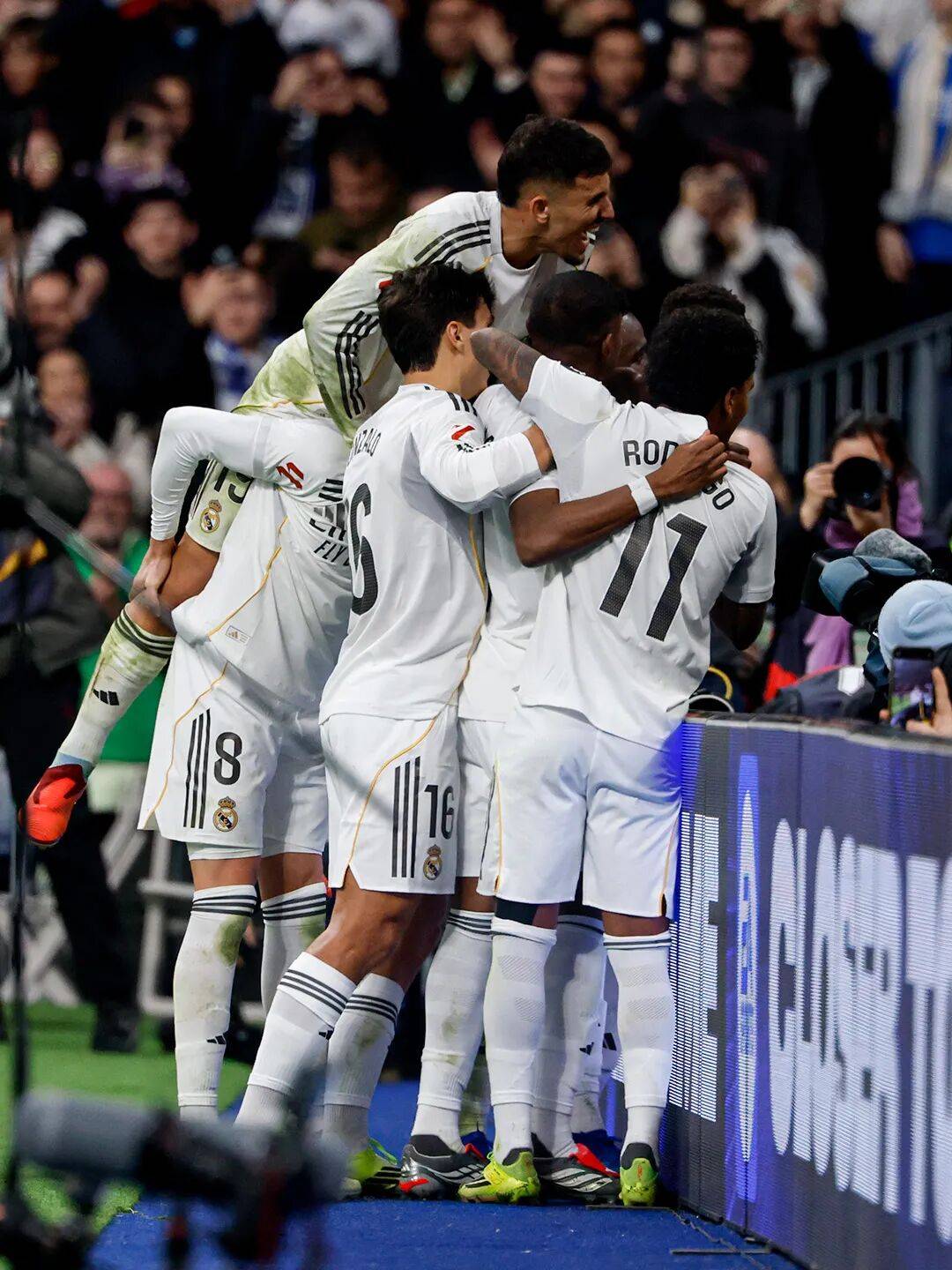 竞技宝-关于姆巴佩在德国队比赛中突破纪录,爆冷引发热议!的信息